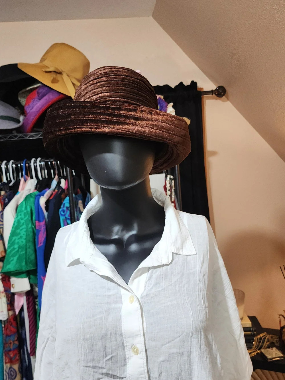 Vintage Brown Velvet Ruched Cloche Hat - Women Accessories - Picture 2 of 7